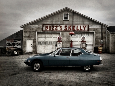 Buzz's Skelly. Riverhead, New York